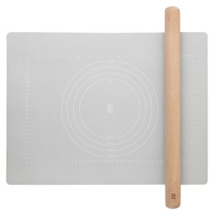 RIG-TIG Kjevle + bakematte, lysgrå